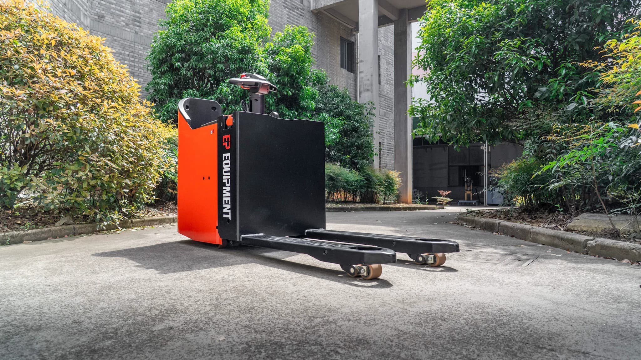 KPL201H Yüksek Hızlı Sürücülü Transpalet 2.0T - Görsel 1