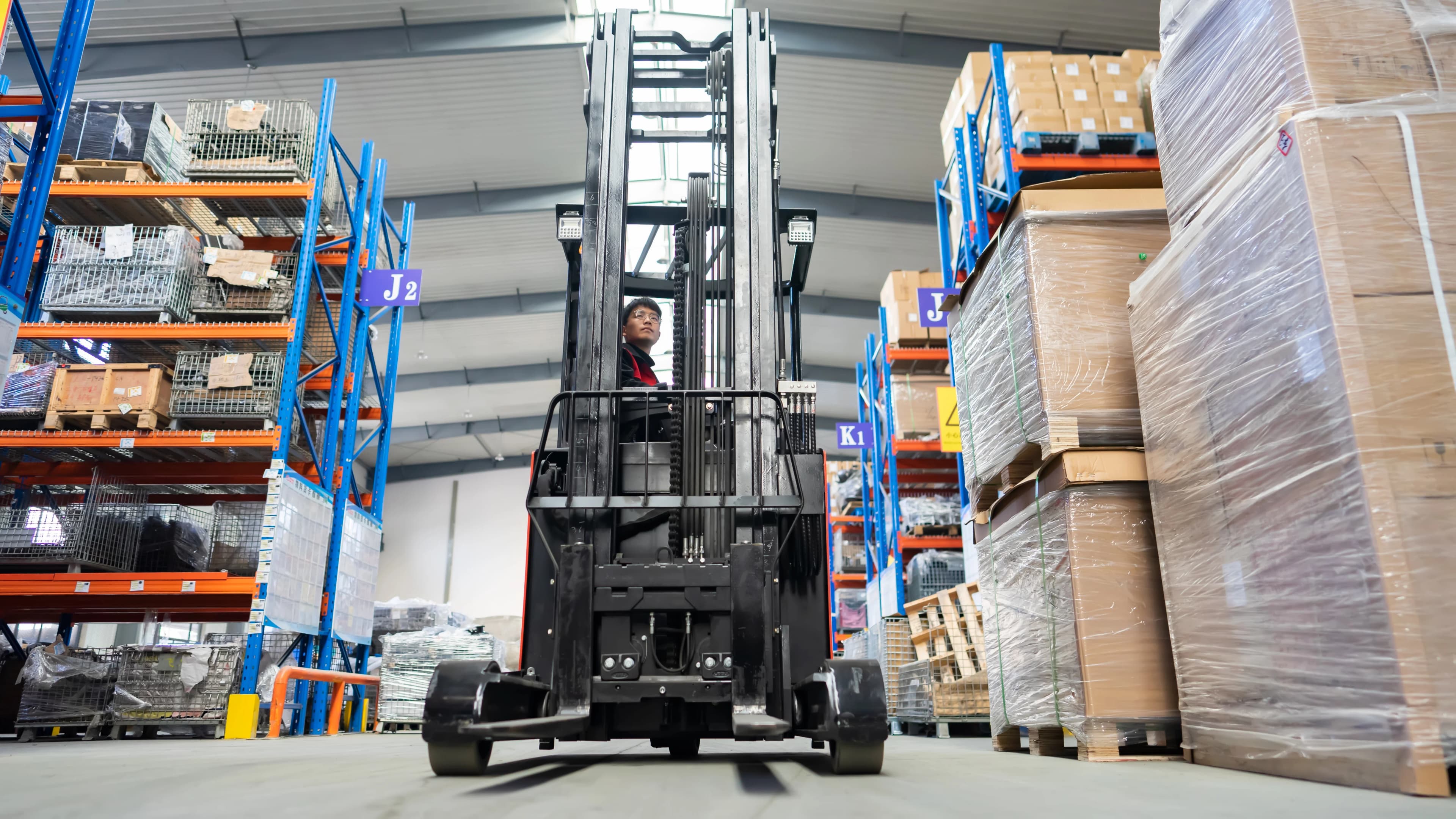 RQL201 Yaya Kullanımlı Reach Truck 2.0T - Görsel 1