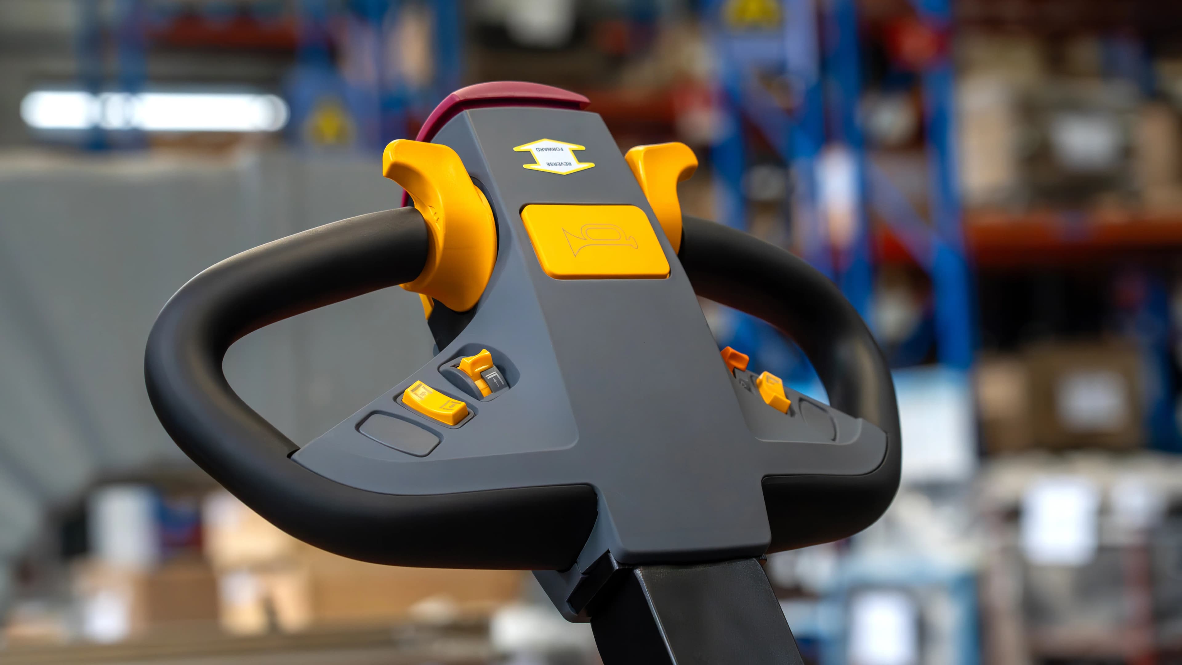 CQE15S Makaslı Reach Truck 1.5T - Görsel 1