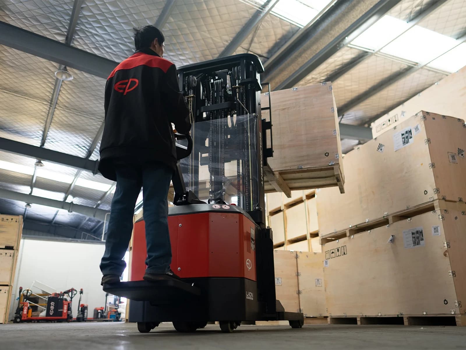 CQE15R Reach Truck 1.5T - Görsel 1